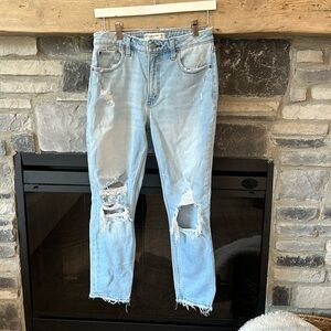 High rise curve love distressed jean. Perfect condition!